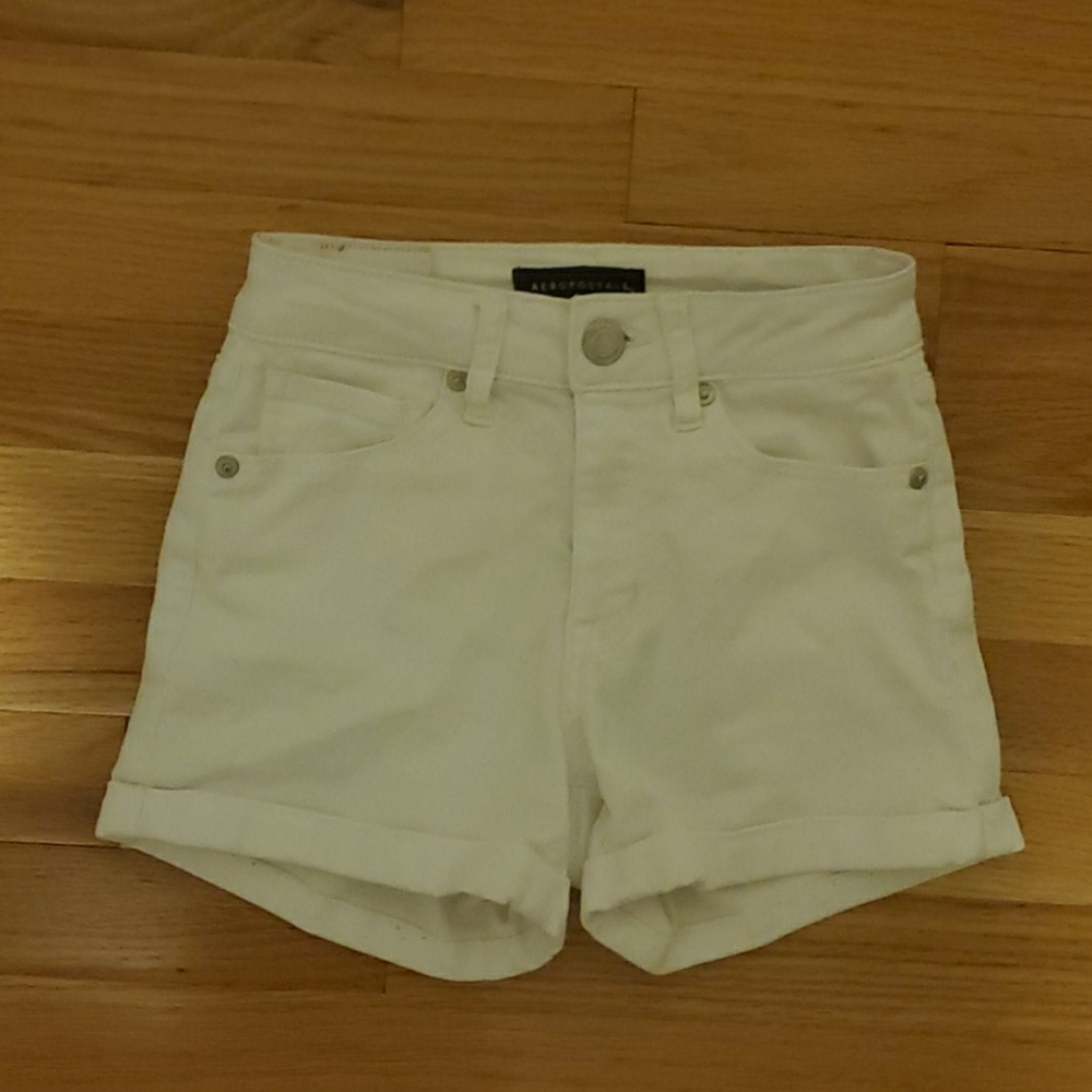 Aeropstale White High-Waisted Shorts
